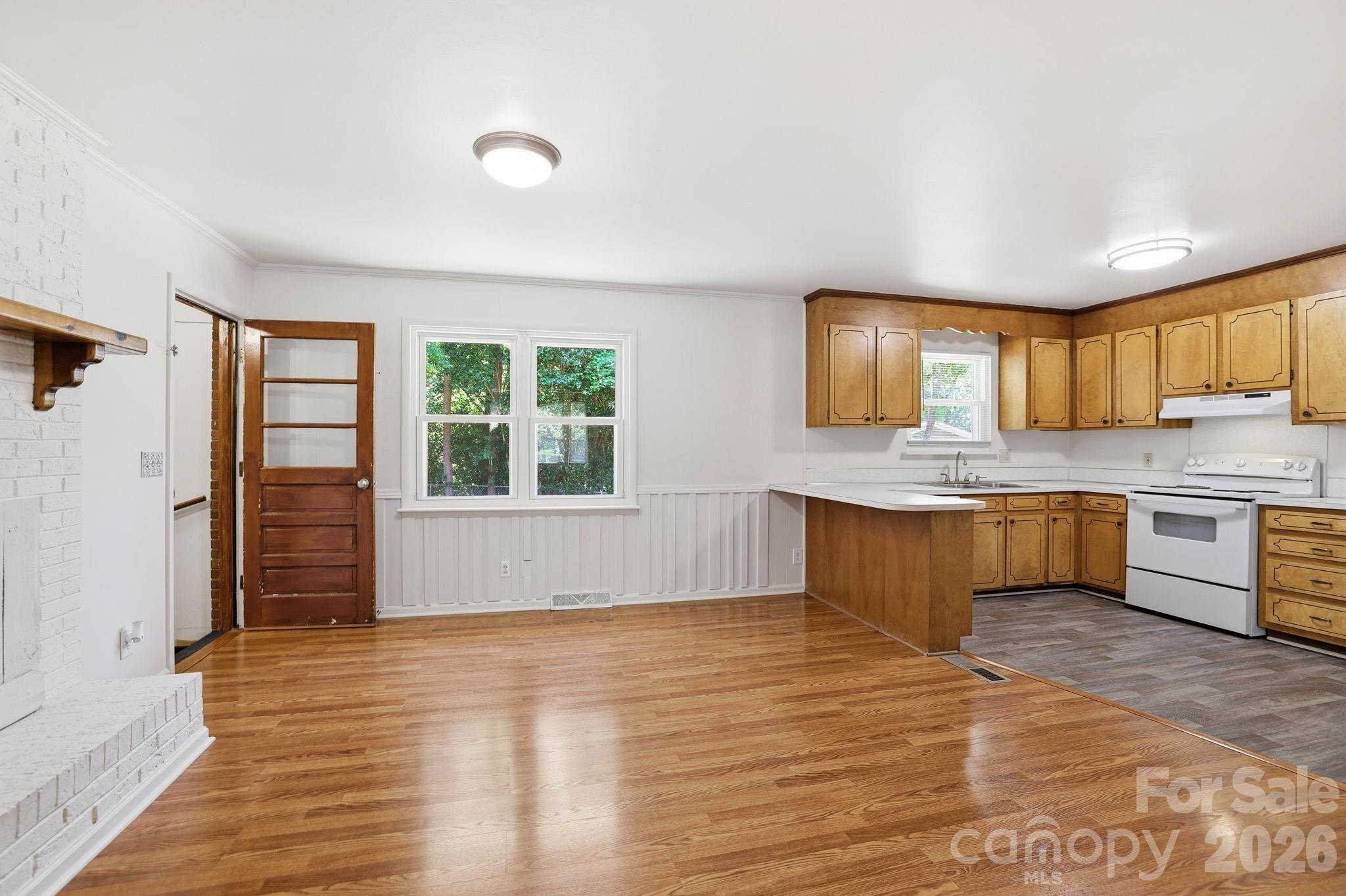 225 Middleton Avenue Matthews NC 28104