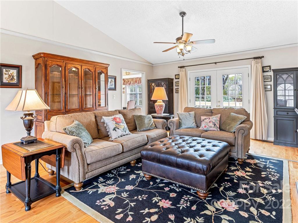 1421 Mountain Meadow Drive Hendersonville NC 28739