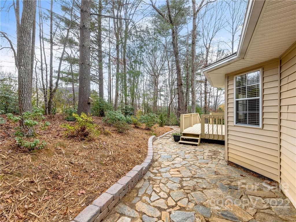 1421 Mountain Meadow Drive Hendersonville NC 28739