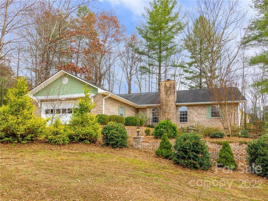 1421 Mountain Meadow Drive Hendersonville NC 28739