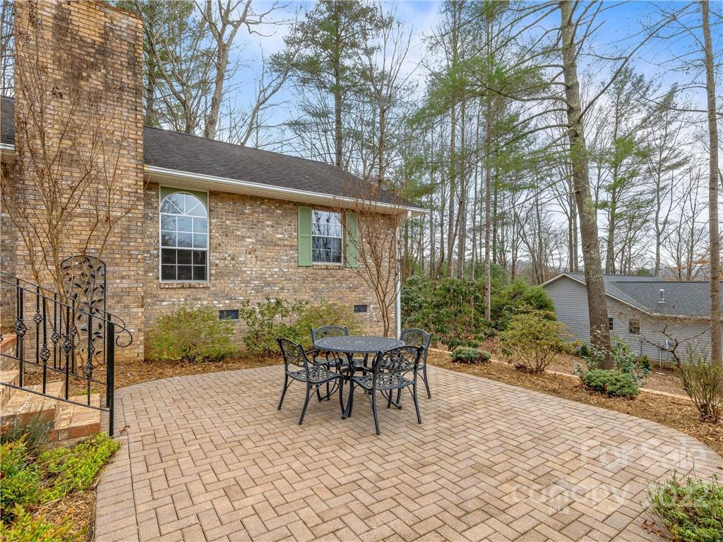 1421 Mountain Meadow Drive Hendersonville NC 28739