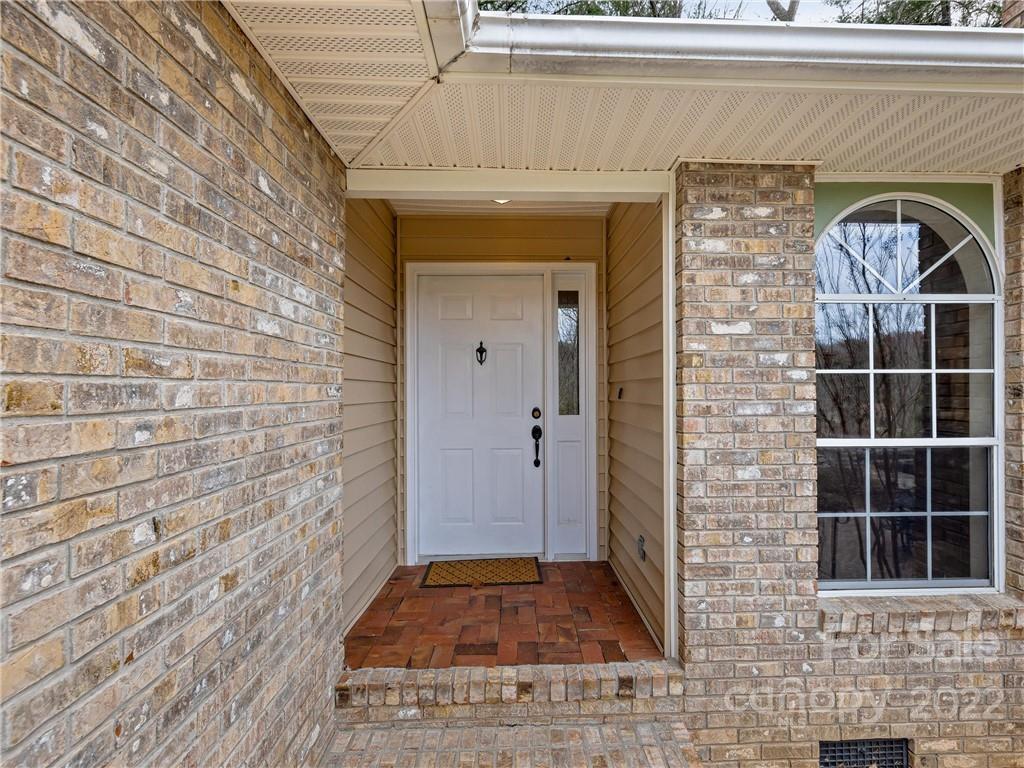 1421 Mountain Meadow Drive Hendersonville NC 28739