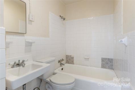 109 N Fork Road Black Mountain NC 28711