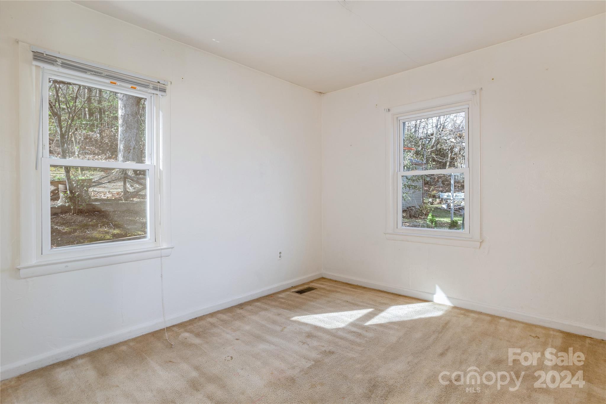 109 N Fork Road Black Mountain NC 28711