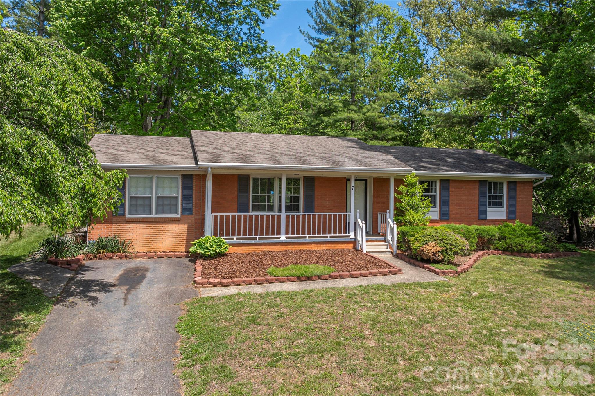 7 Crestview Court Arden NC 28704