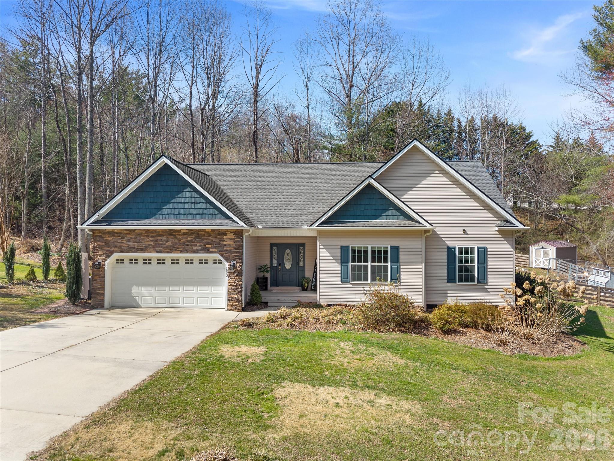 163 Oak Apple Lane Hendersonville NC 28792