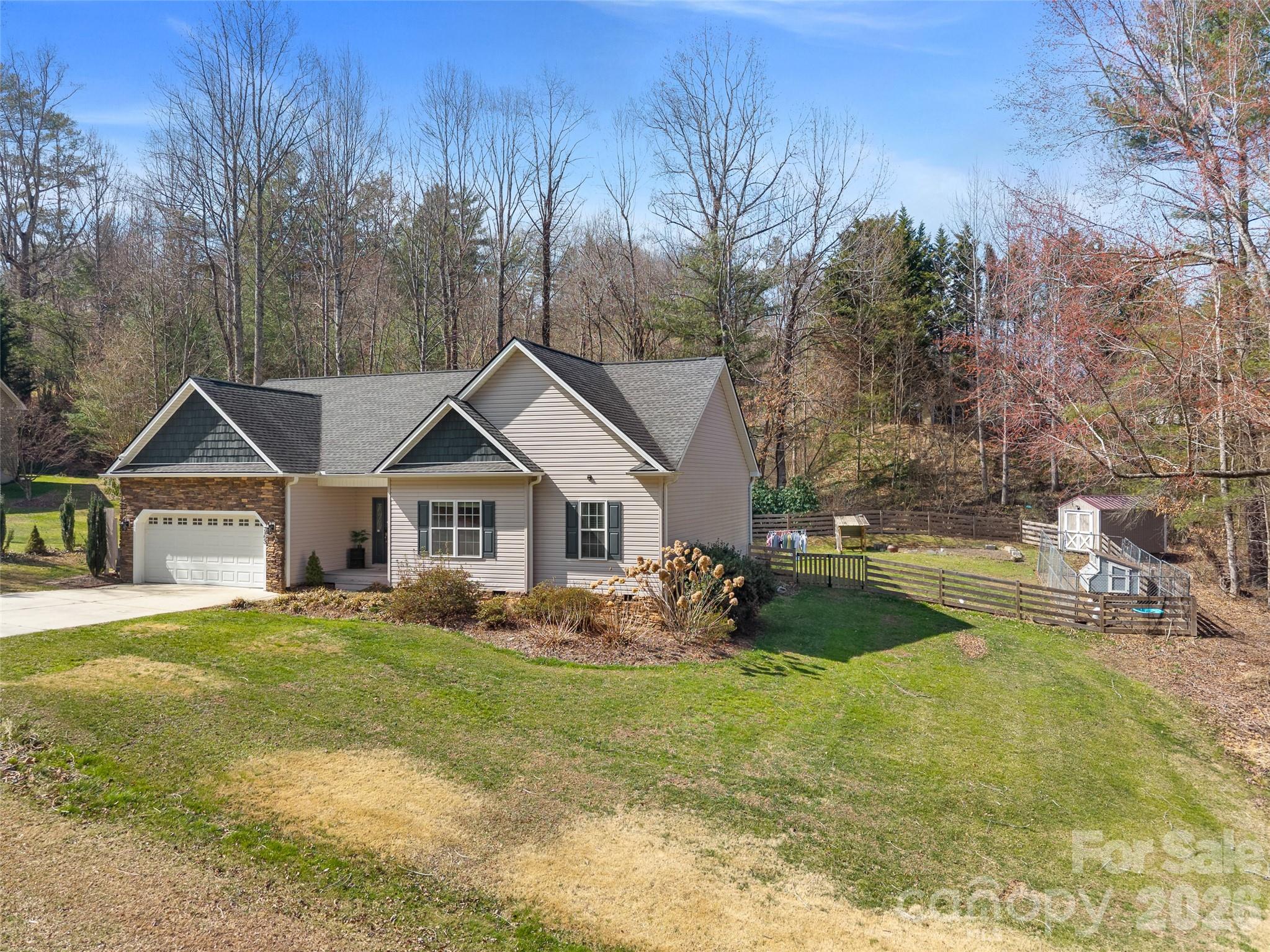 163 Oak Apple Lane Hendersonville NC 28792