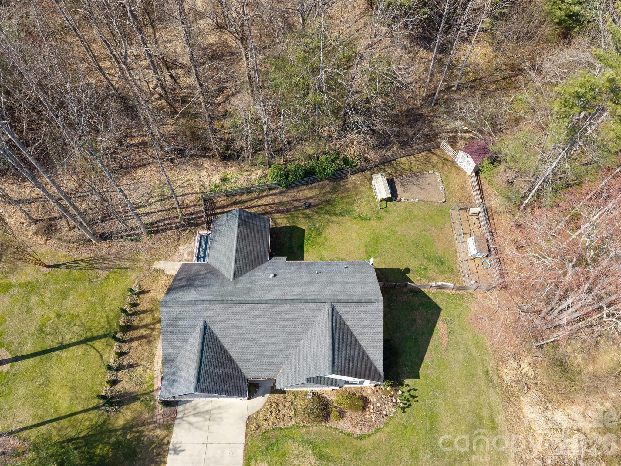 163 Oak Apple Lane Hendersonville NC 28792