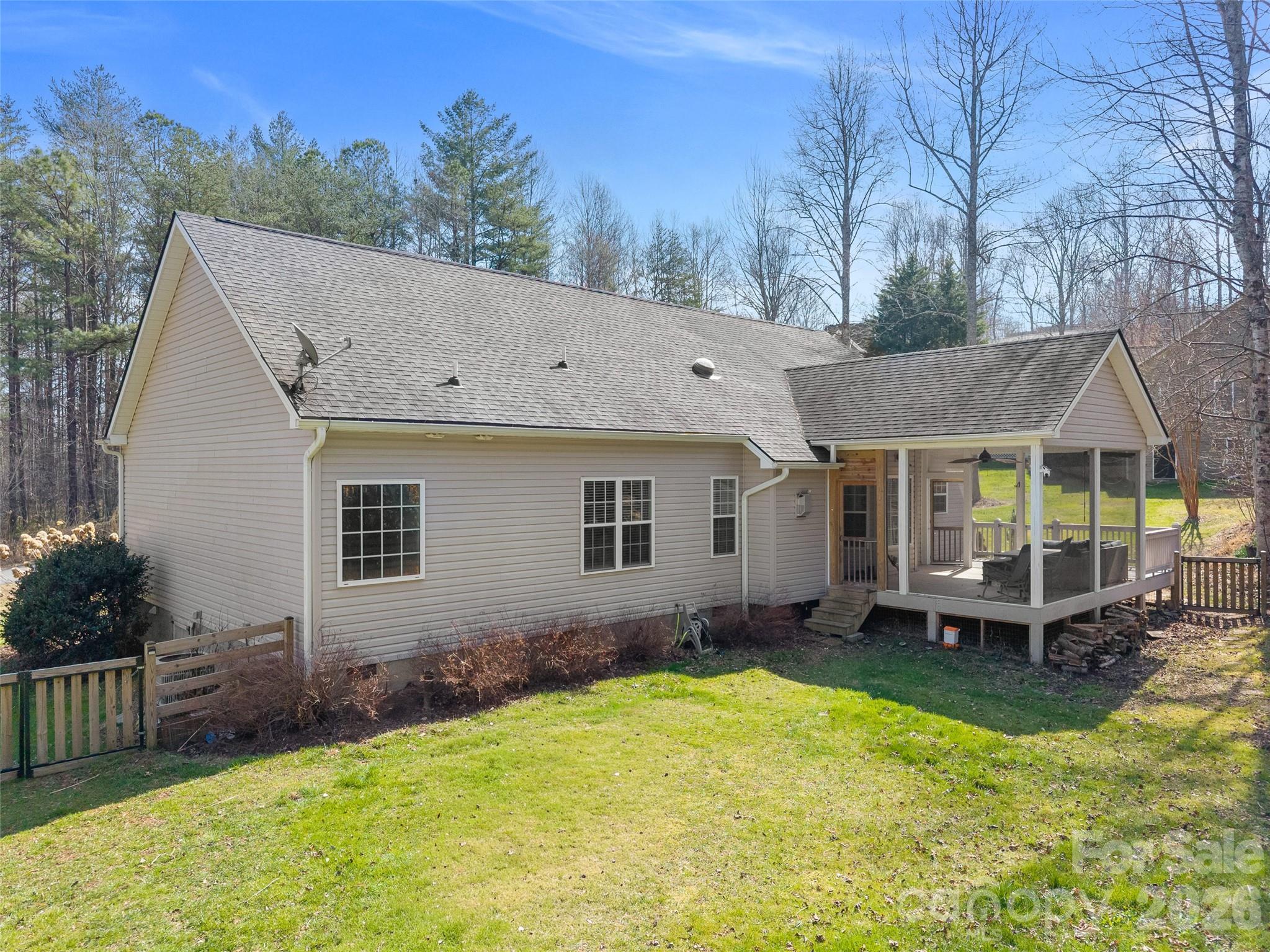 163 Oak Apple Lane Hendersonville NC 28792