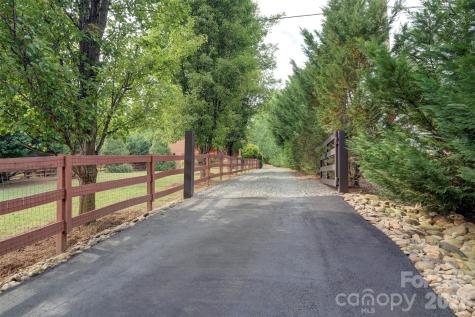 15425 E Rocky River Road Davidson NC 28036