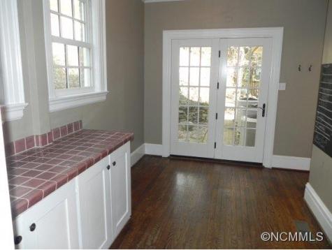 35 Oak Lane Asheville NC 28801
