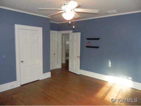 35 Oak Lane Asheville NC 28801