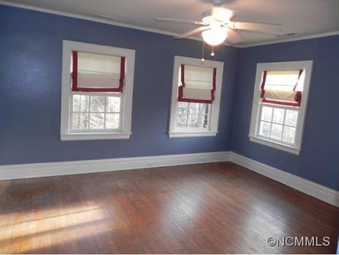 35 Oak Lane Asheville NC 28801