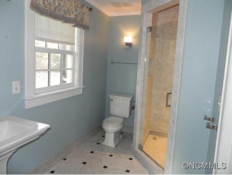 35 Oak Lane Asheville NC 28801