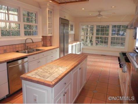 35 Oak Lane Asheville NC 28801