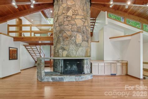 295 Dills Road Bryson City NC 28713