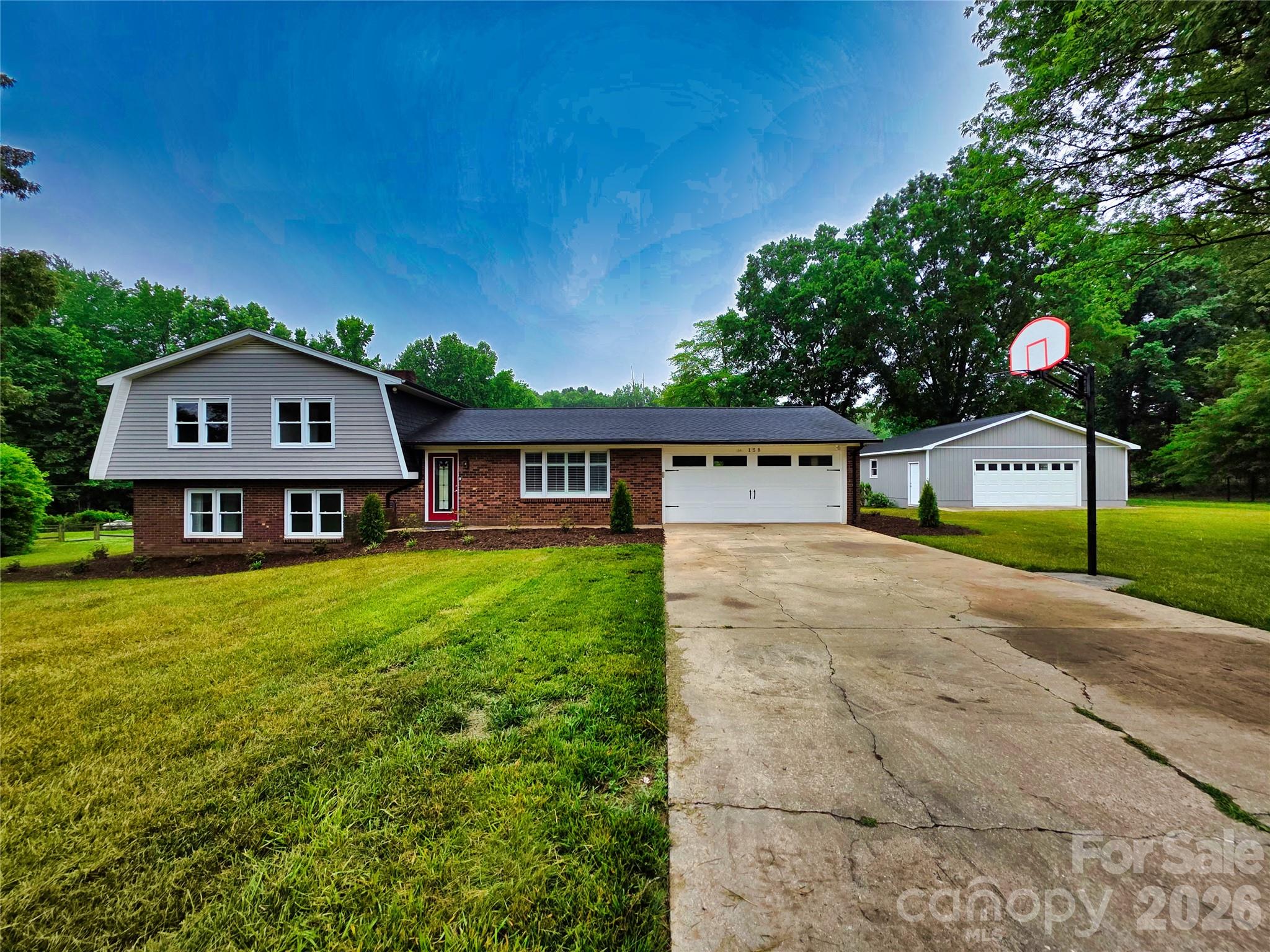 158 W Meadowview Drive Statesville NC 28625