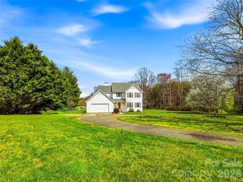 61 Rolling Hills Road Mills River NC 28759