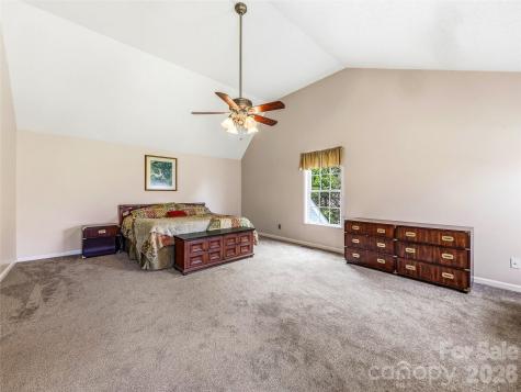 61 Rolling Hills Road Mills River NC 28759
