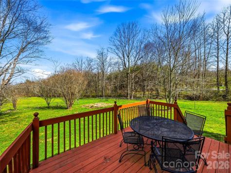 61 Rolling Hills Road Mills River NC 28759