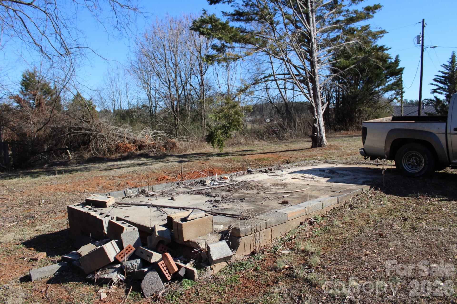 1943 Big Island Road Rutherfordton NC 28139
