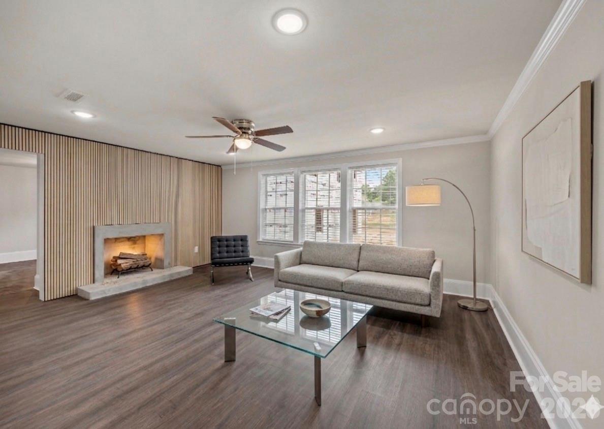 6109 Cora Street Charlotte NC 28216