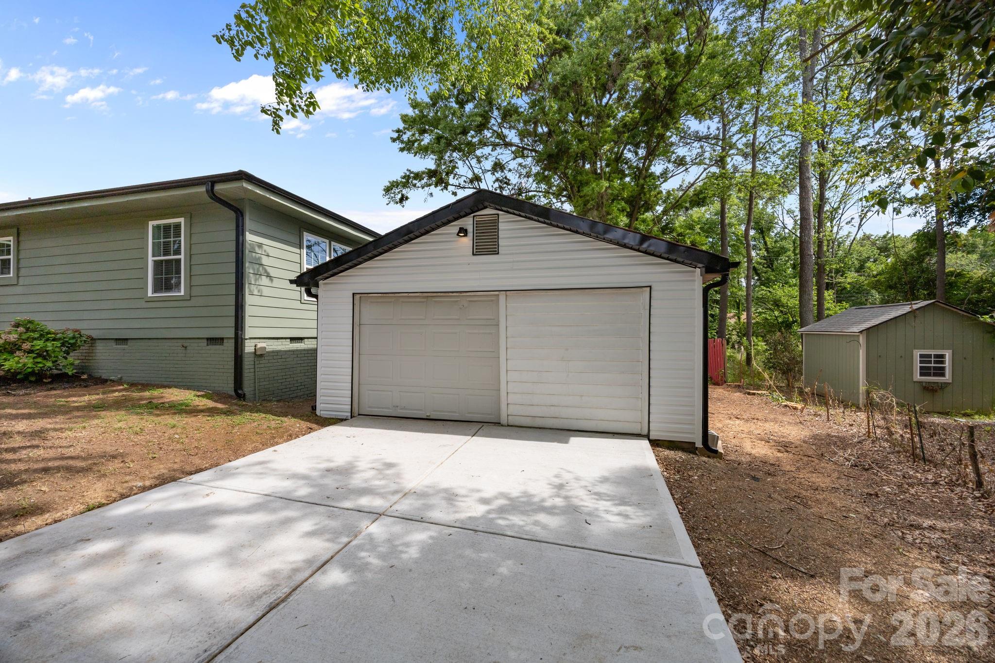 6109 Cora Street Charlotte NC 28216