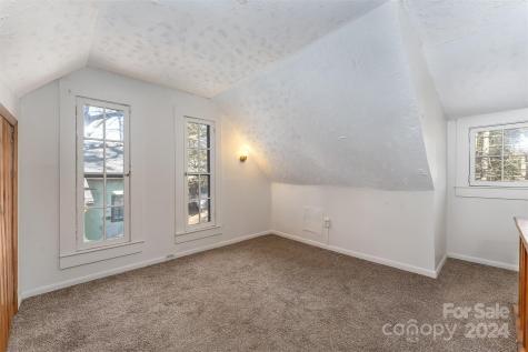 103 & 105 Pine Street Black Mountain NC 28711