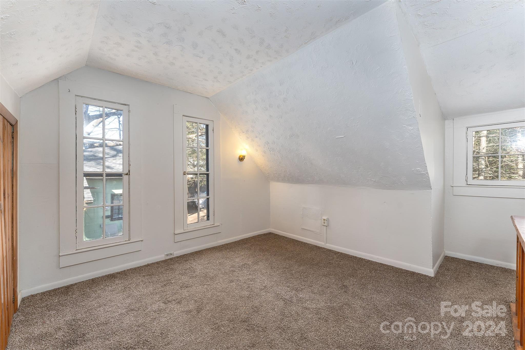 103 & 105 Pine Street Black Mountain NC 28711