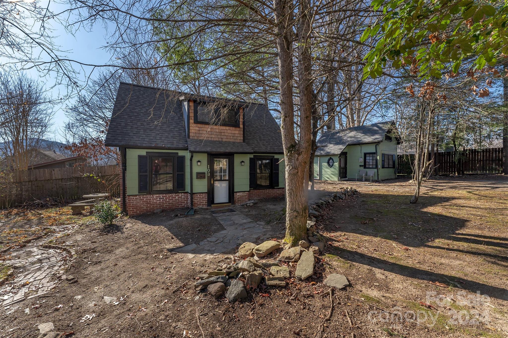 103 & 105 Pine Street Black Mountain NC 28711