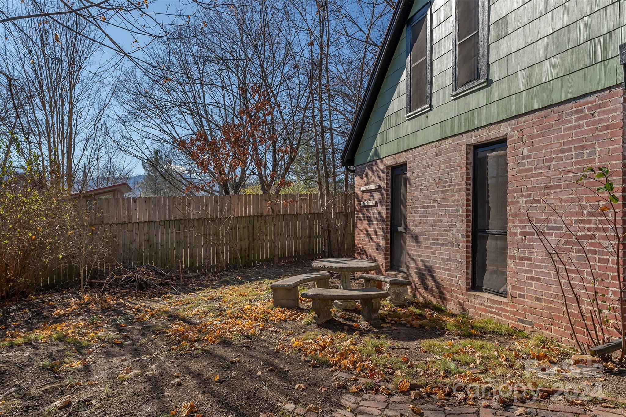 103 & 105 Pine Street Black Mountain NC 28711