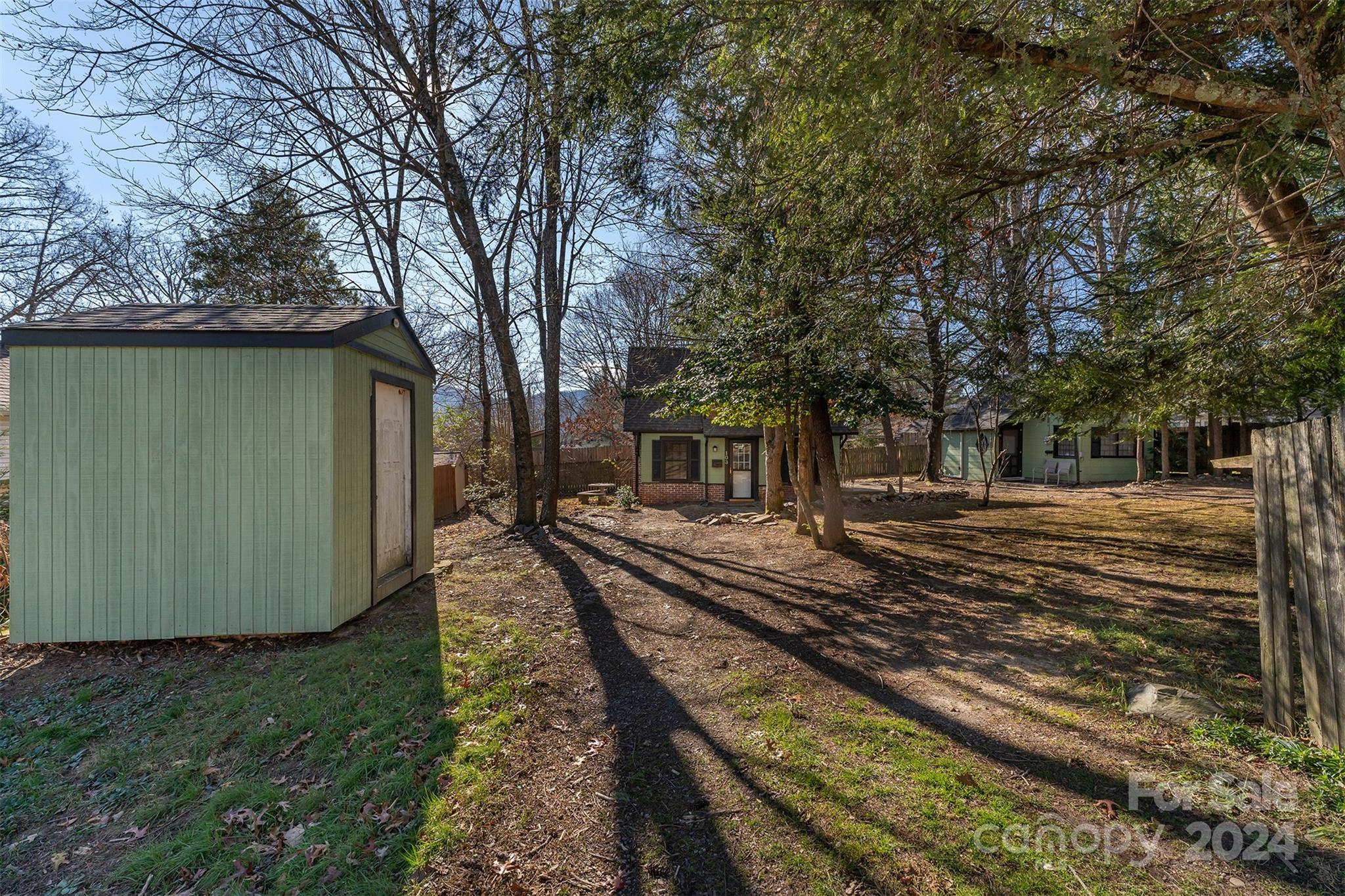 103 & 105 Pine Street Black Mountain NC 28711