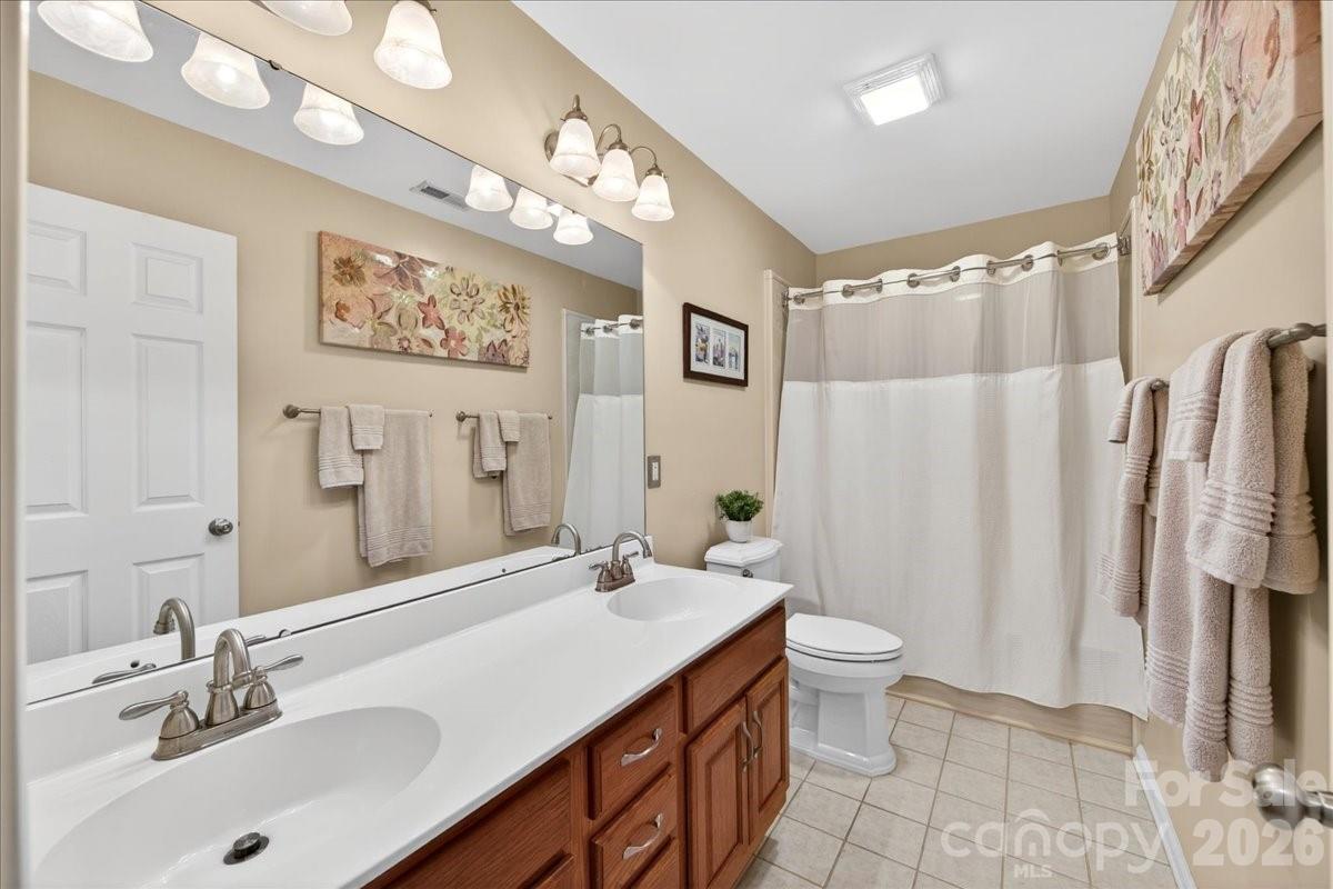 4365 Enchantment Cove Lane Charlotte NC 28216