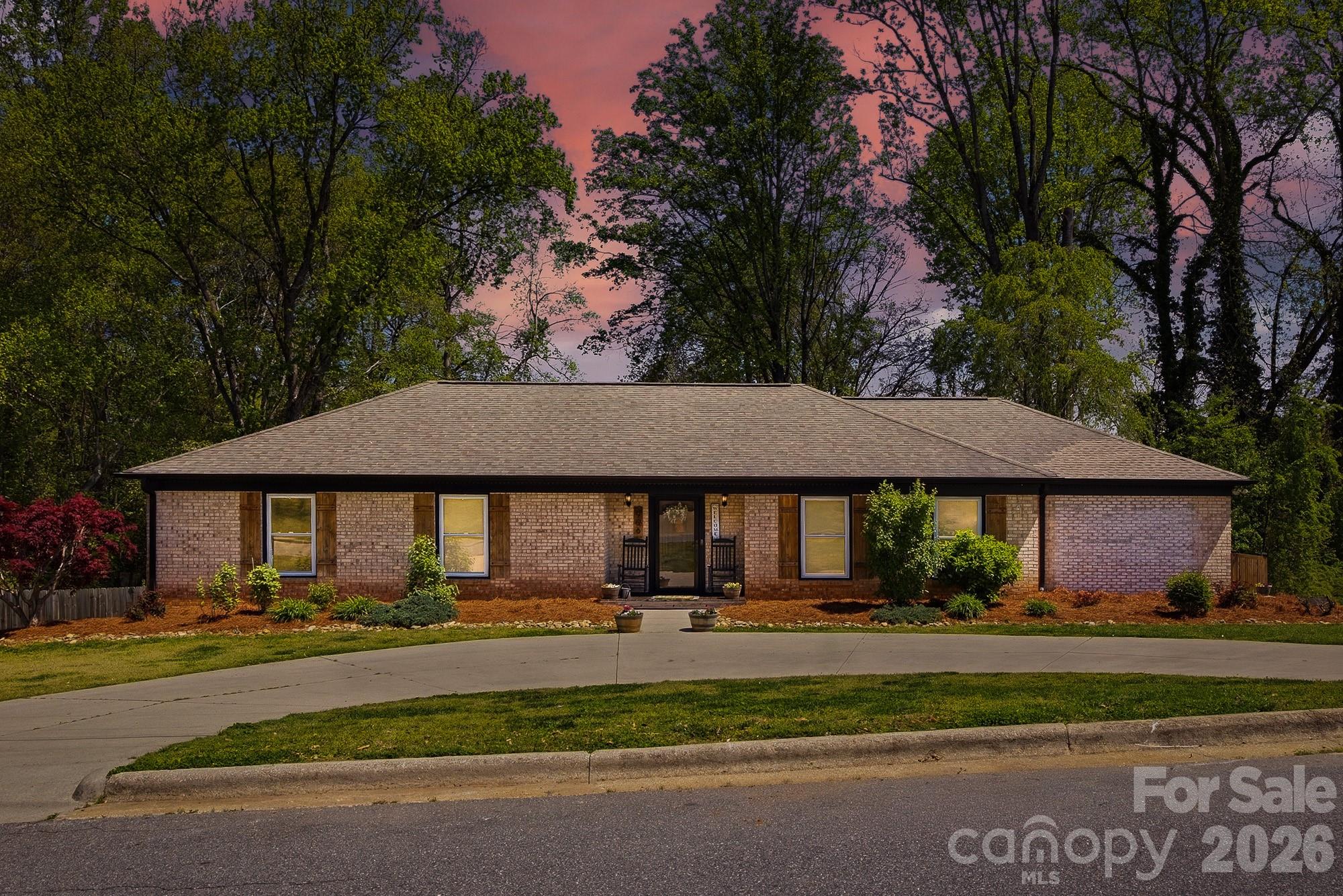 906 Hemlock Drive NE Lenoir NC 28645