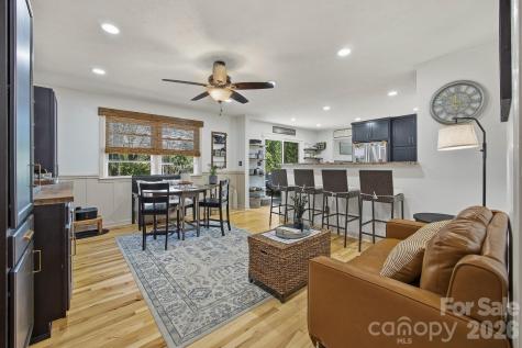 906 Hemlock Drive NE Lenoir NC 28645