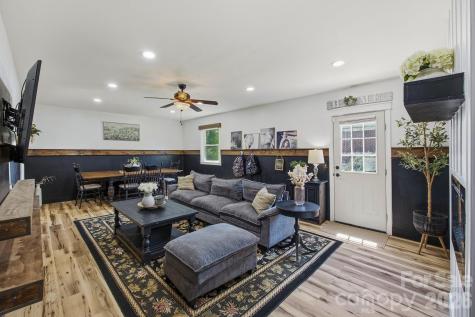 906 Hemlock Drive NE Lenoir NC 28645