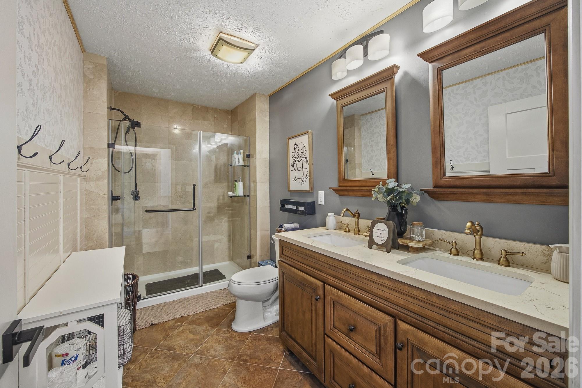 906 Hemlock Drive NE Lenoir NC 28645