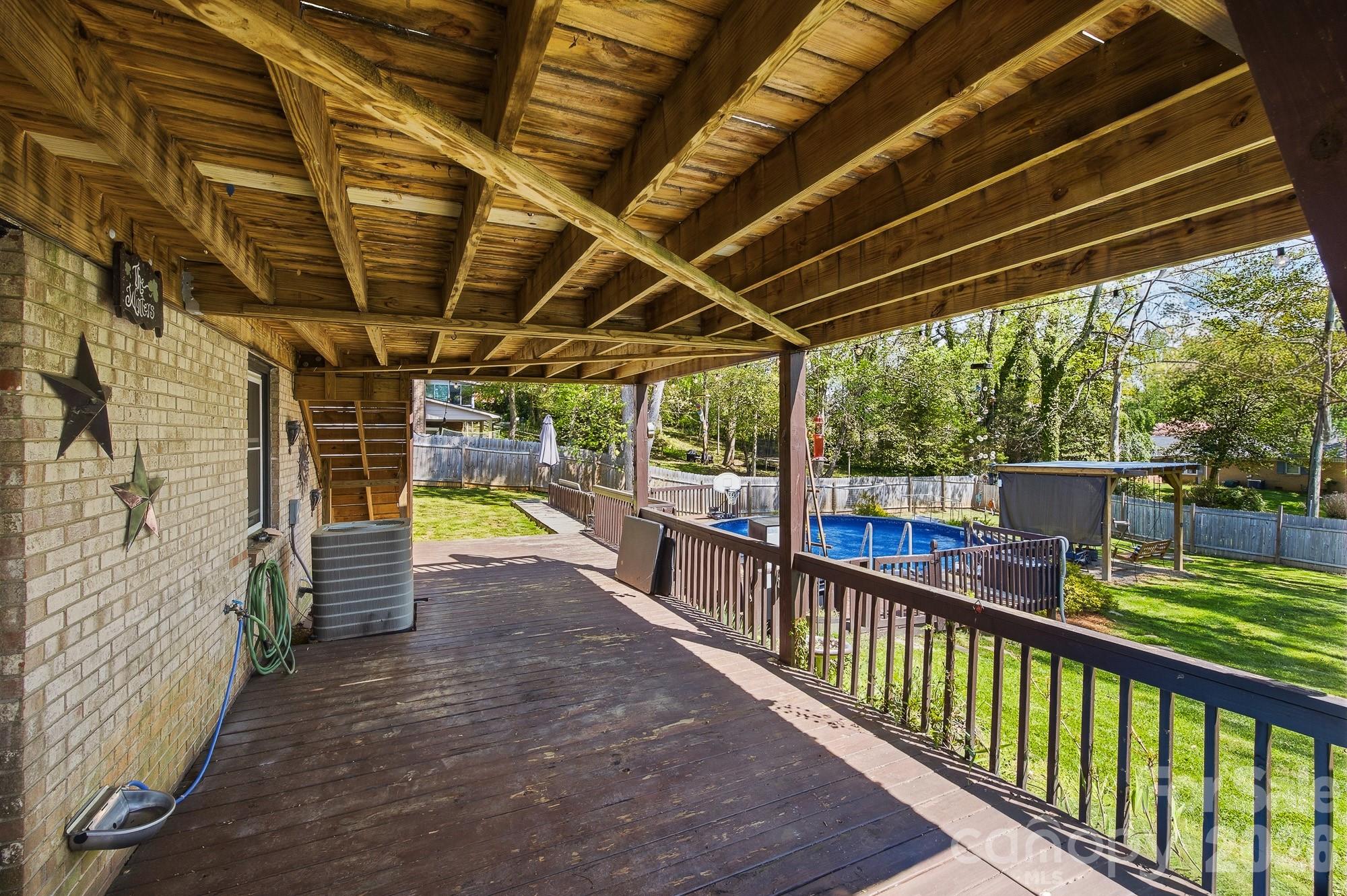 906 Hemlock Drive NE Lenoir NC 28645