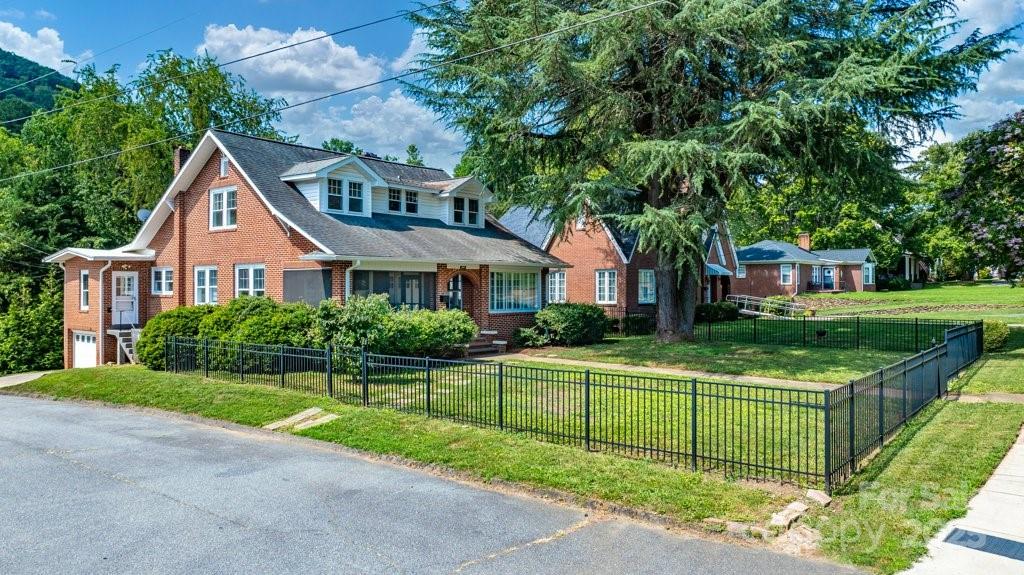 584 Rutherford Road Marion NC 28752