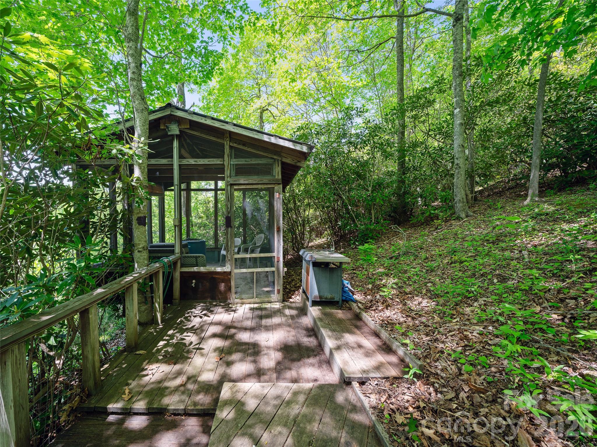 1331 Georges Fork Road Burnsville NC 28714