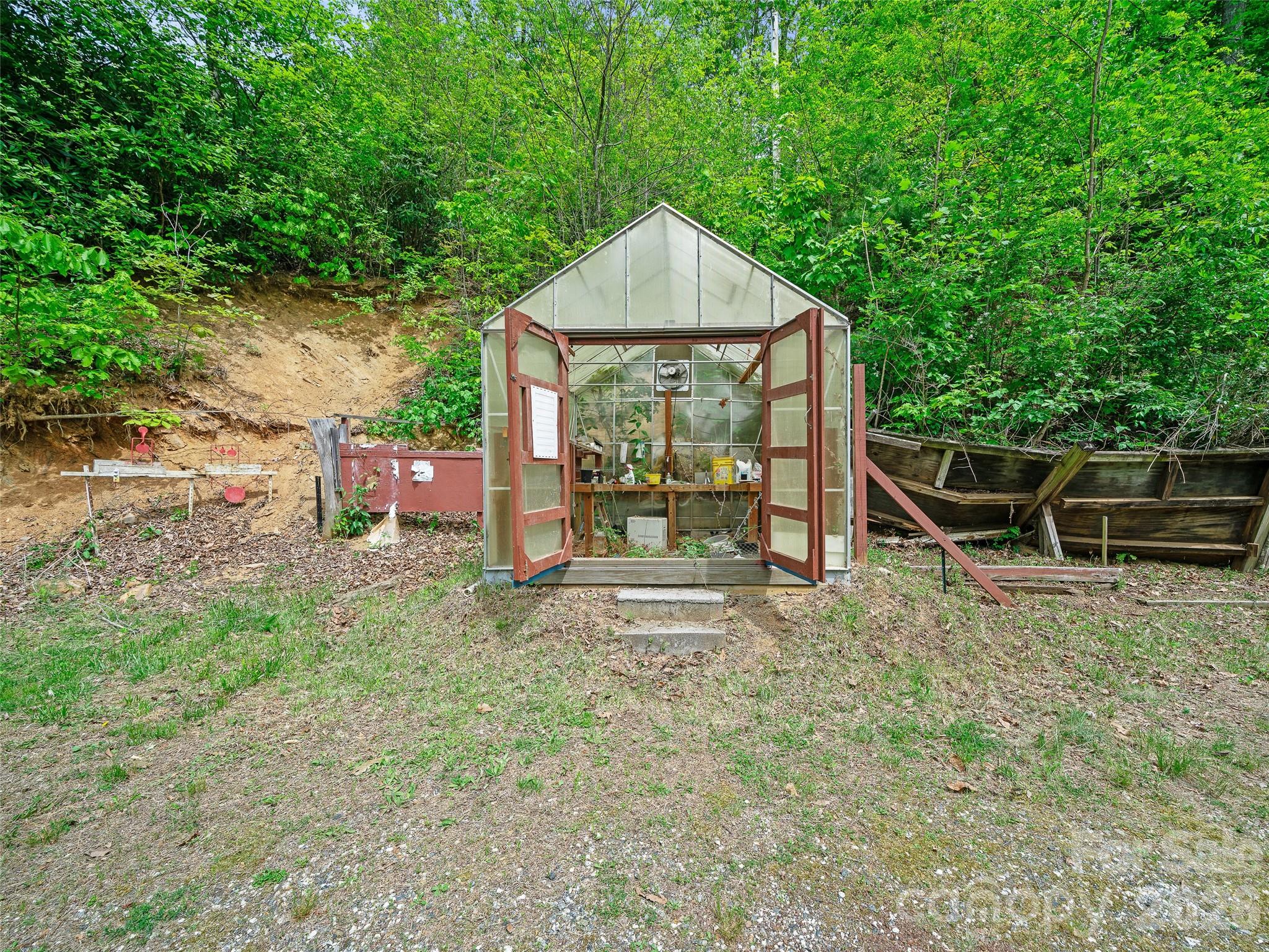 1331 Georges Fork Road Burnsville NC 28714