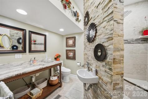 3497 Blue Creek Road Lenoir NC 28645