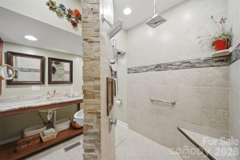 3497 Blue Creek Road Lenoir NC 28645