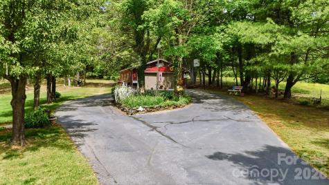 3497 Blue Creek Road Lenoir NC 28645