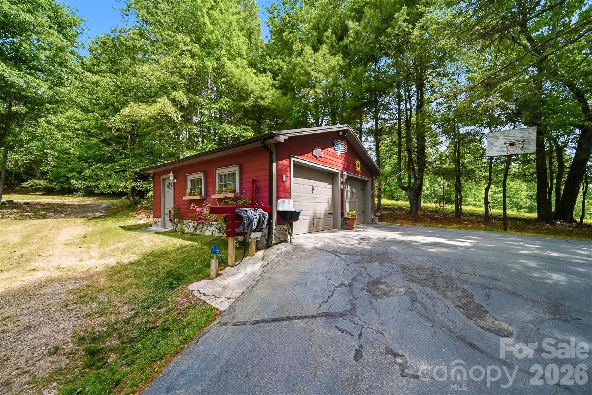 3497 Blue Creek Road Lenoir NC 28645