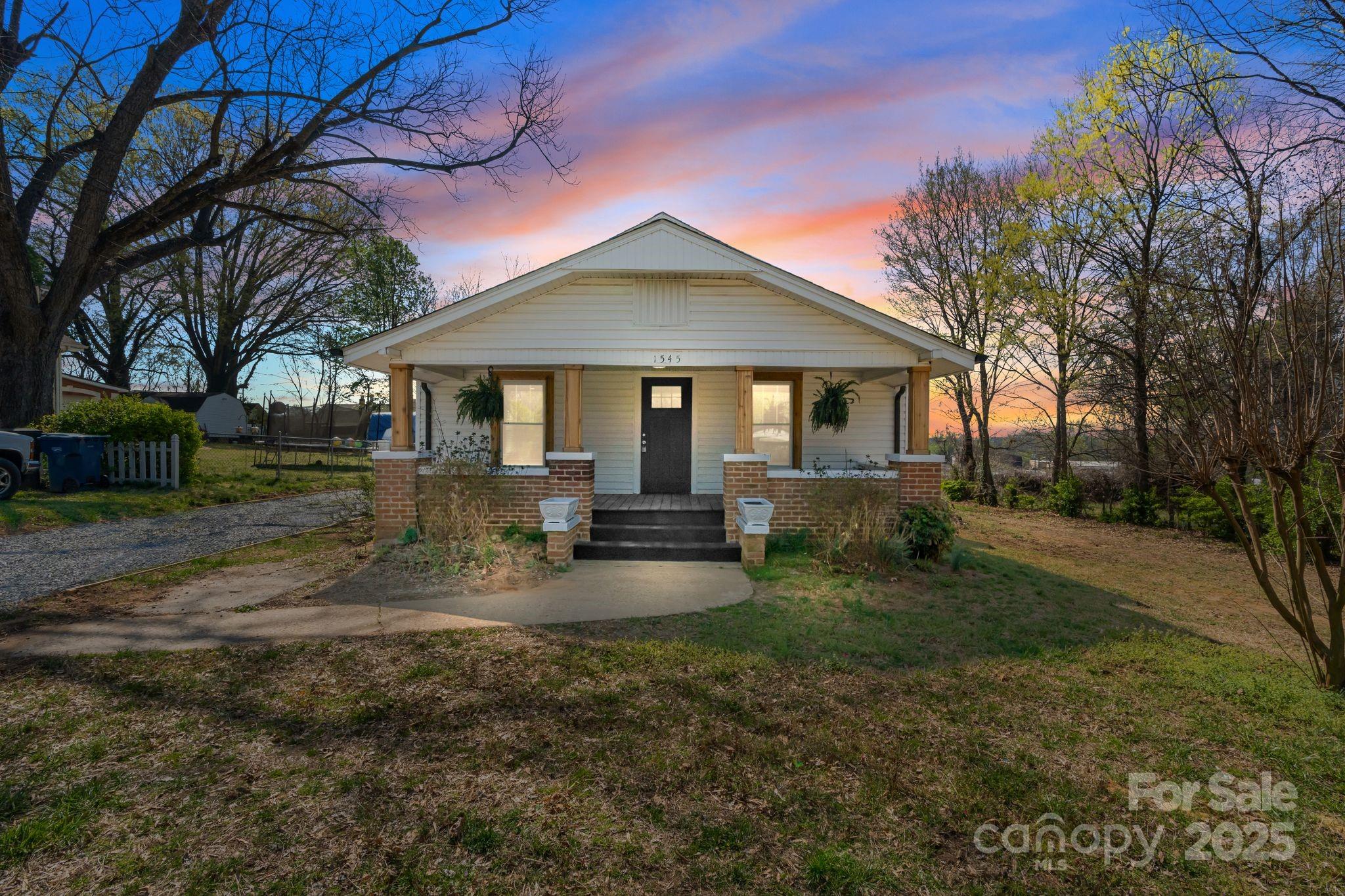 1545 7th Avenue Drive SW Hickory NC 28602