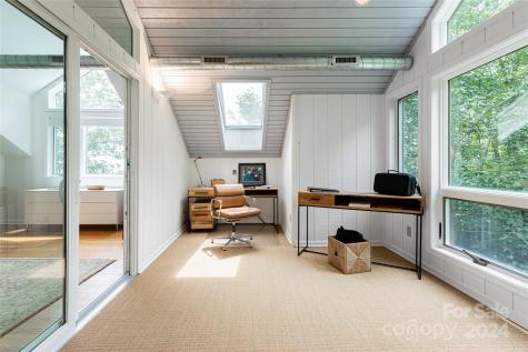 219 Lambeth Walk Fairview NC 28730