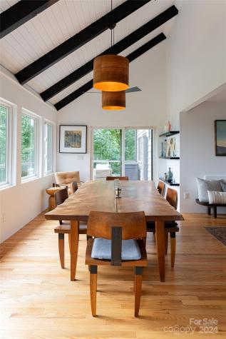 219 Lambeth Walk Fairview NC 28730