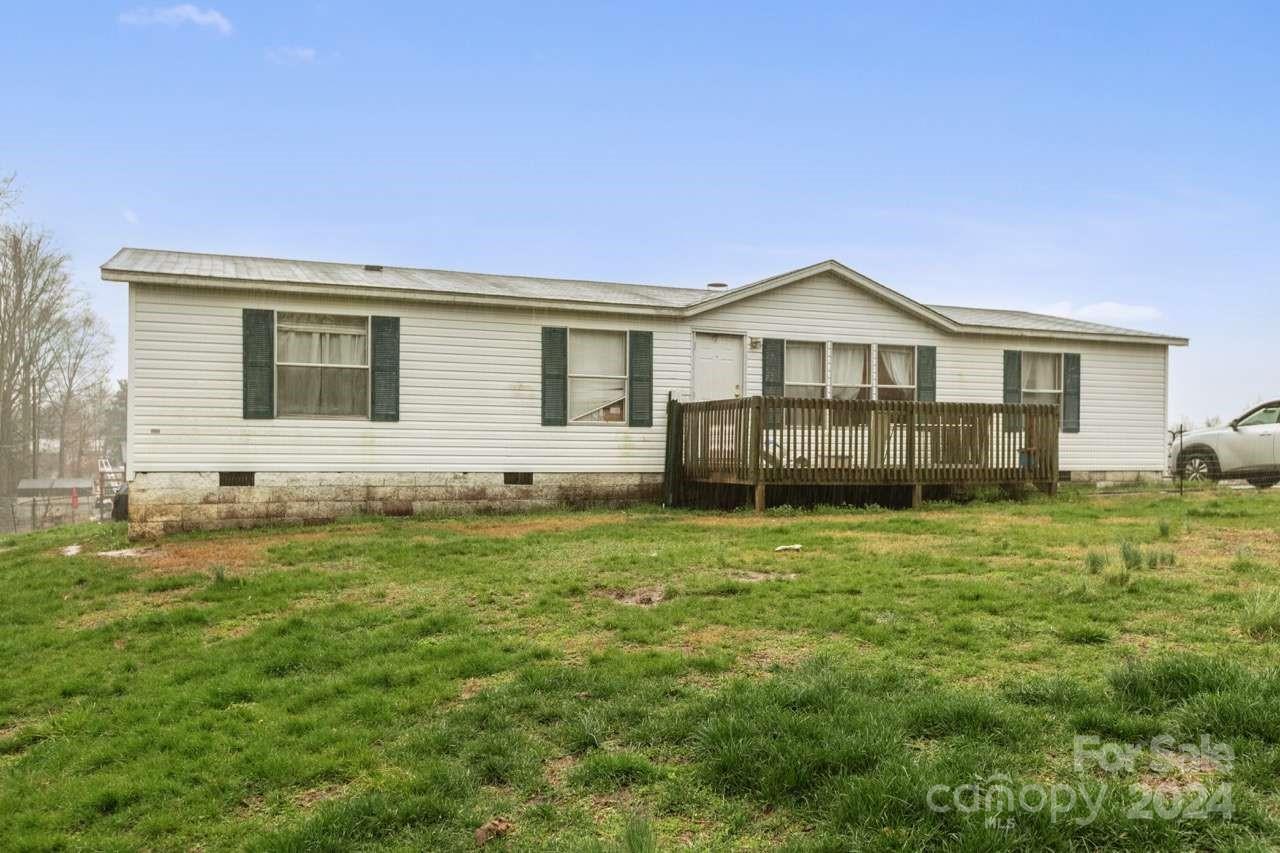 3 Star Flower Road Alexander NC 28701