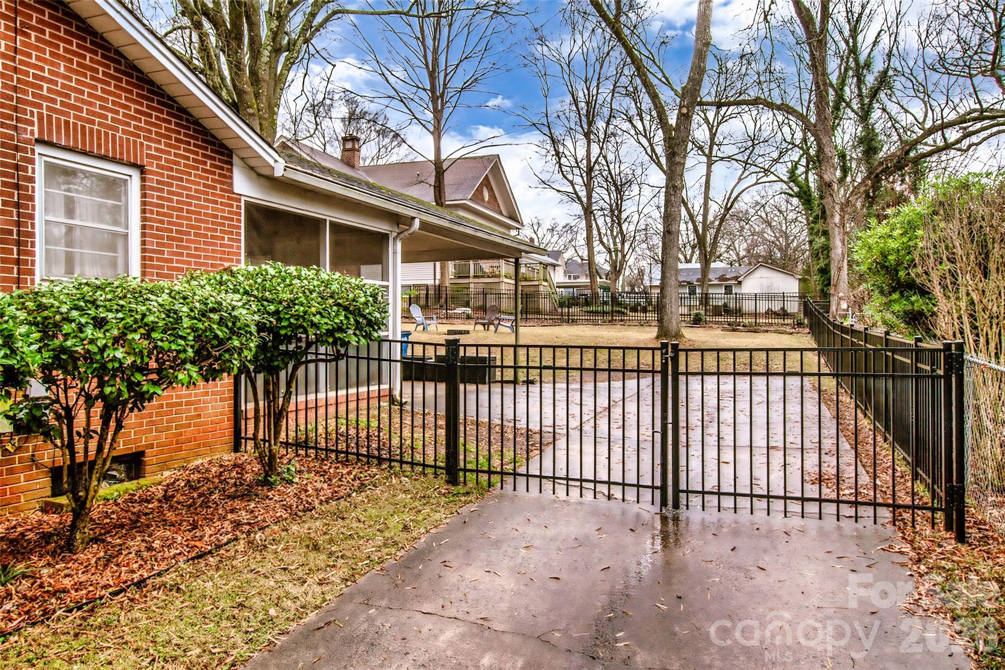 516 S Mulberry Street Statesville NC 28677